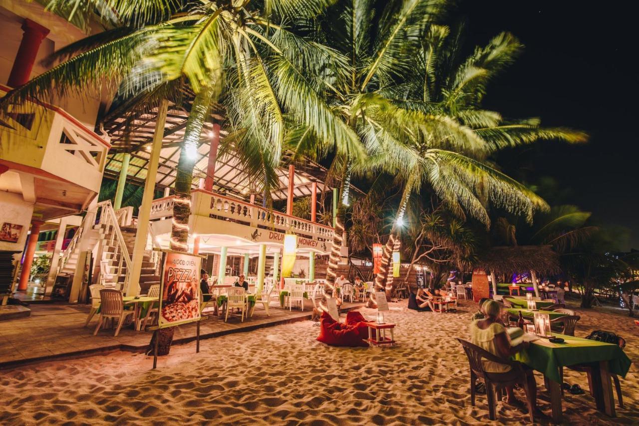 International Beach Hotel & Restaurant Hikkaduwa Exterior foto